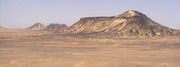 Black desert (EG03-201.jpg)