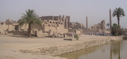 Karnak - vue d'ensemble depuis le lac sacré