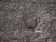 Gizeh - entrée de la pyramide de Kephren