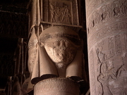 Dendera - pilier hathorique