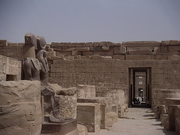 Thèbes ouest - Medinet Habou, salle hypostyle