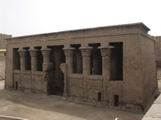 Temple d'Esna (EG07-3136.jpg)