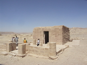 El Kab - chapelle reposoir d'Amenhotep III (EG07-4228.jpg)