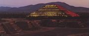 Teotihuacan - Place de la Lune et pyramide du Soleil