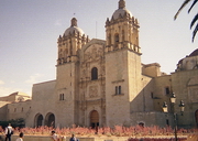 Oaxaca - Zocalo ? Eglise Santo Domingo ?