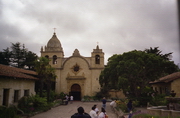Carmel Mission - façade et cour intérieure